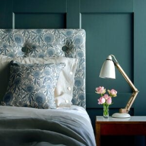 Angie Lewin Clover - Shoreline - Image 4