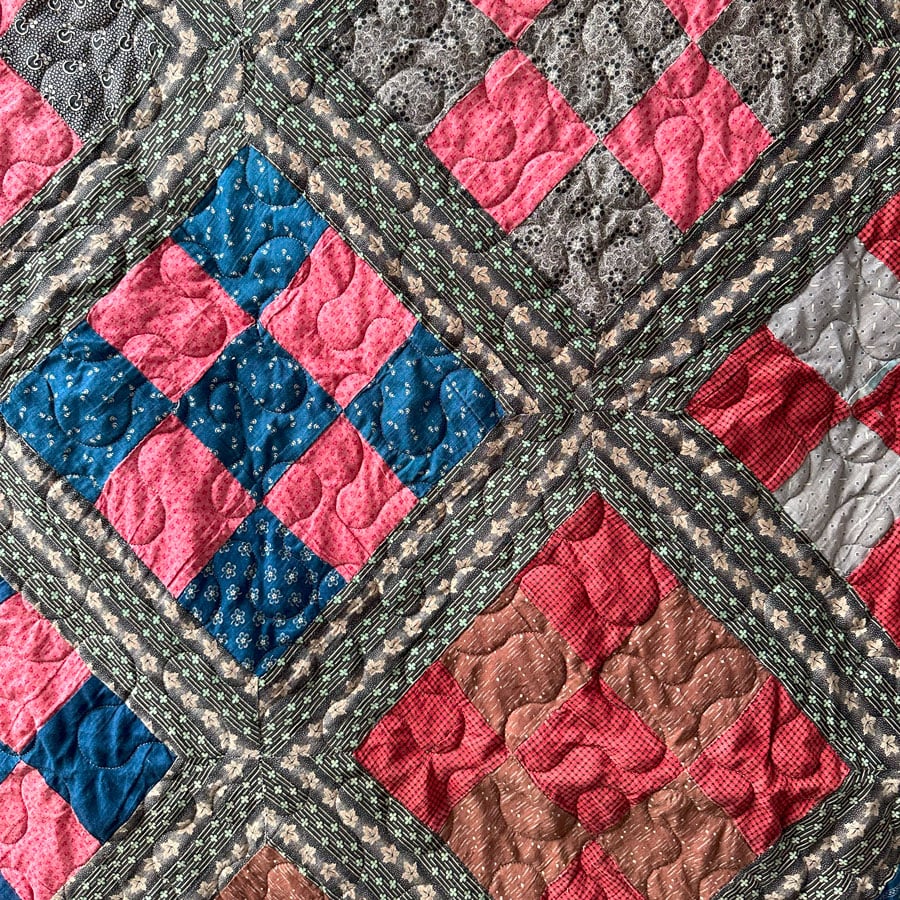 American Patchwork Quilt - QU04 - Image 3