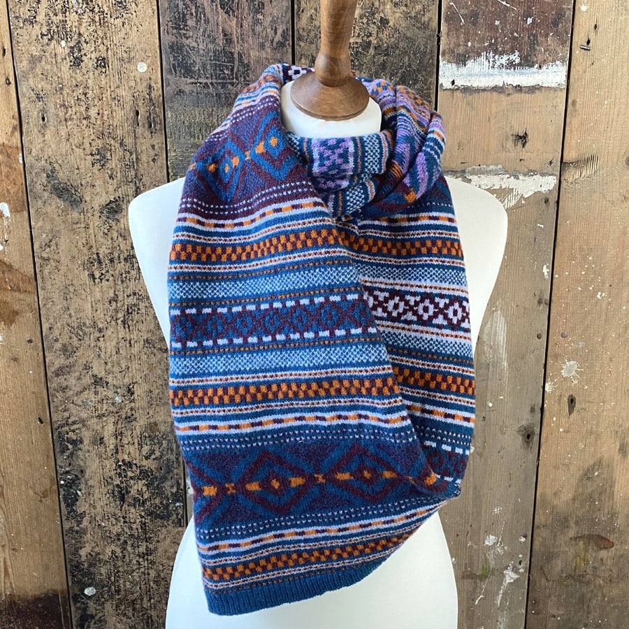 Tetbury Twisted Snood - Blackberry