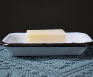 Enameled Two-Part Soap Dish - Image 4