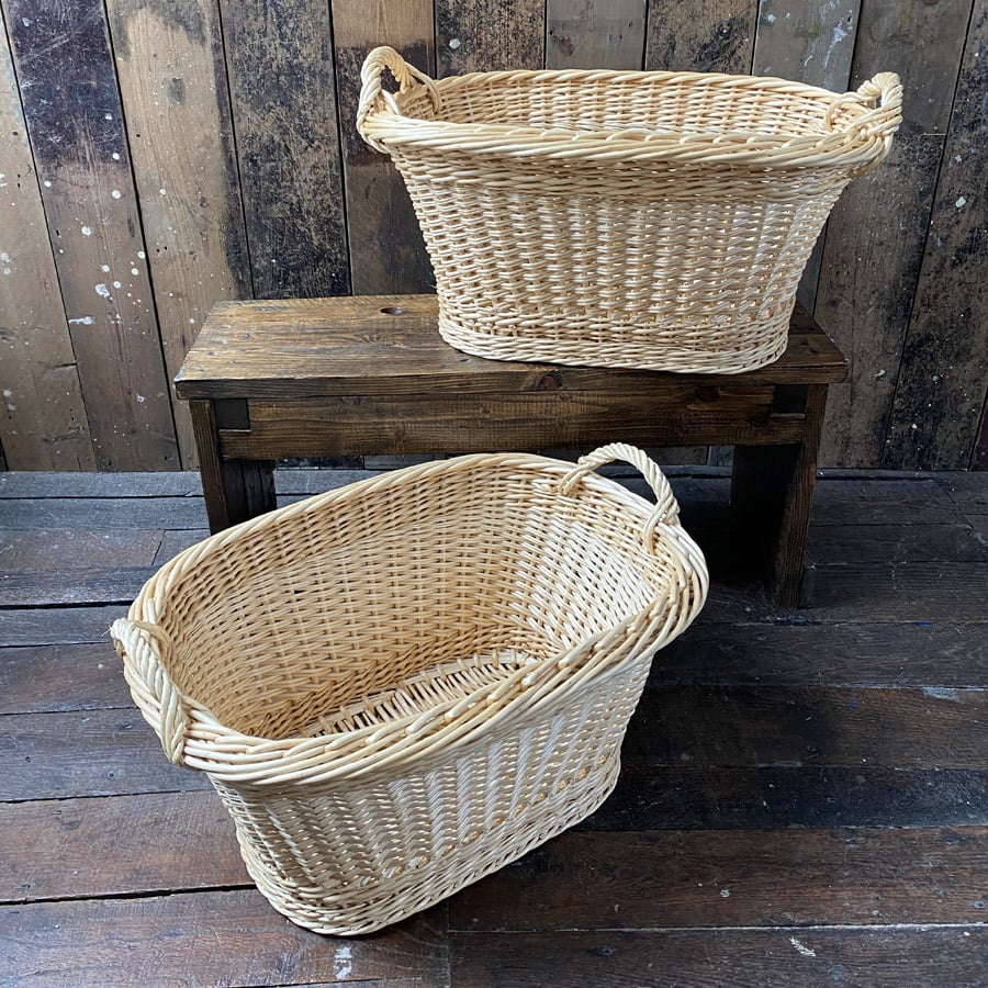 Jenny Crisp White Oval Laundry Basket JCSOR35 - Image 3