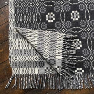 Penmachno Wool Blanket - Image 2