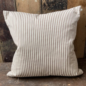 SQUIRREL AND SUNFLOWER CUSHION - CHARCOAL - Image 3