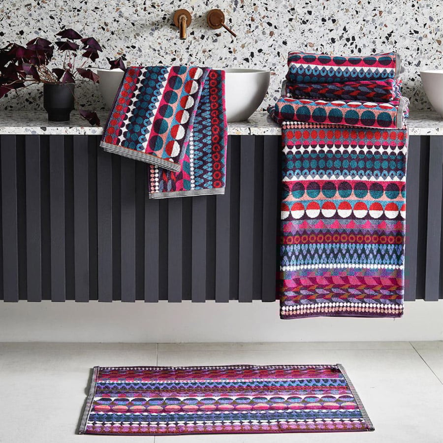 Margo Selby Hand Towel - Kilburn - Image 2