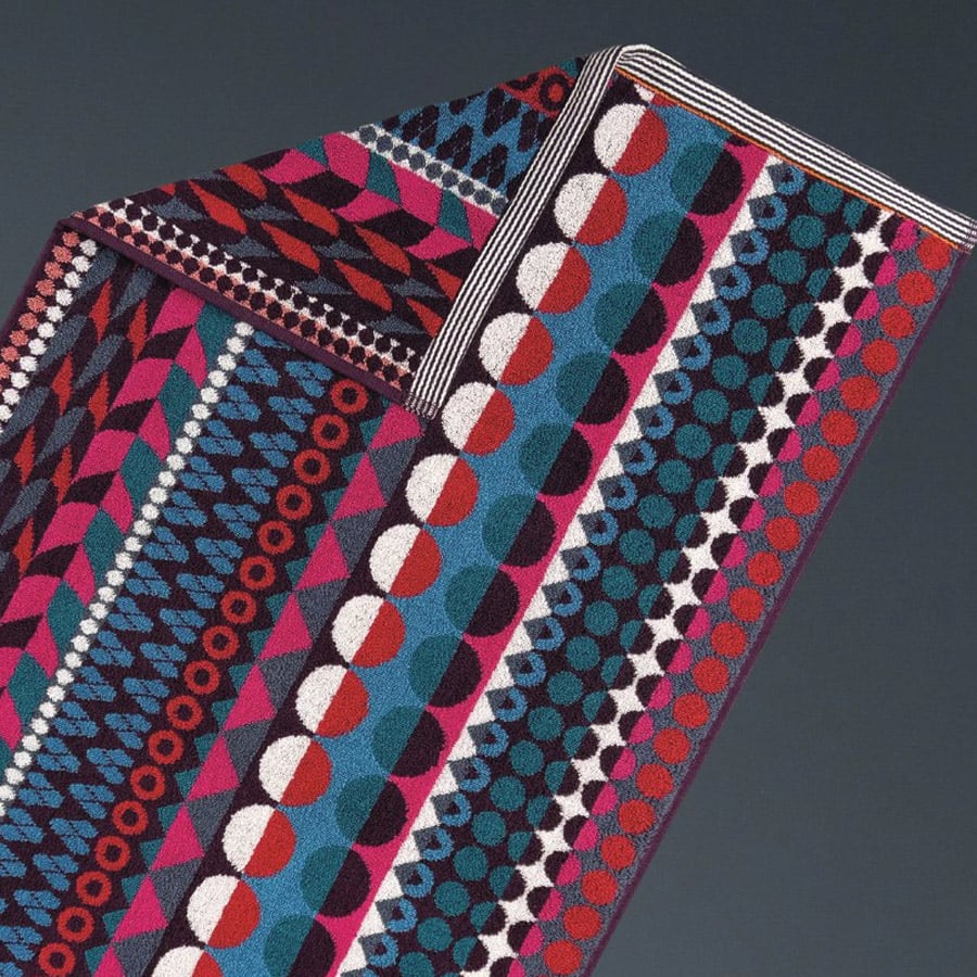 Margo Selby Hand Towel - Kilburn - Image 3