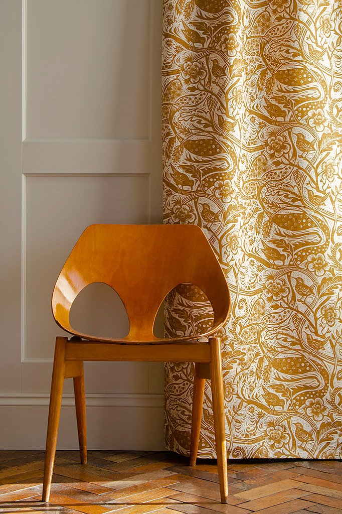 Mark Hearld Wren - Ochre Heavyweight Linen - Image 6