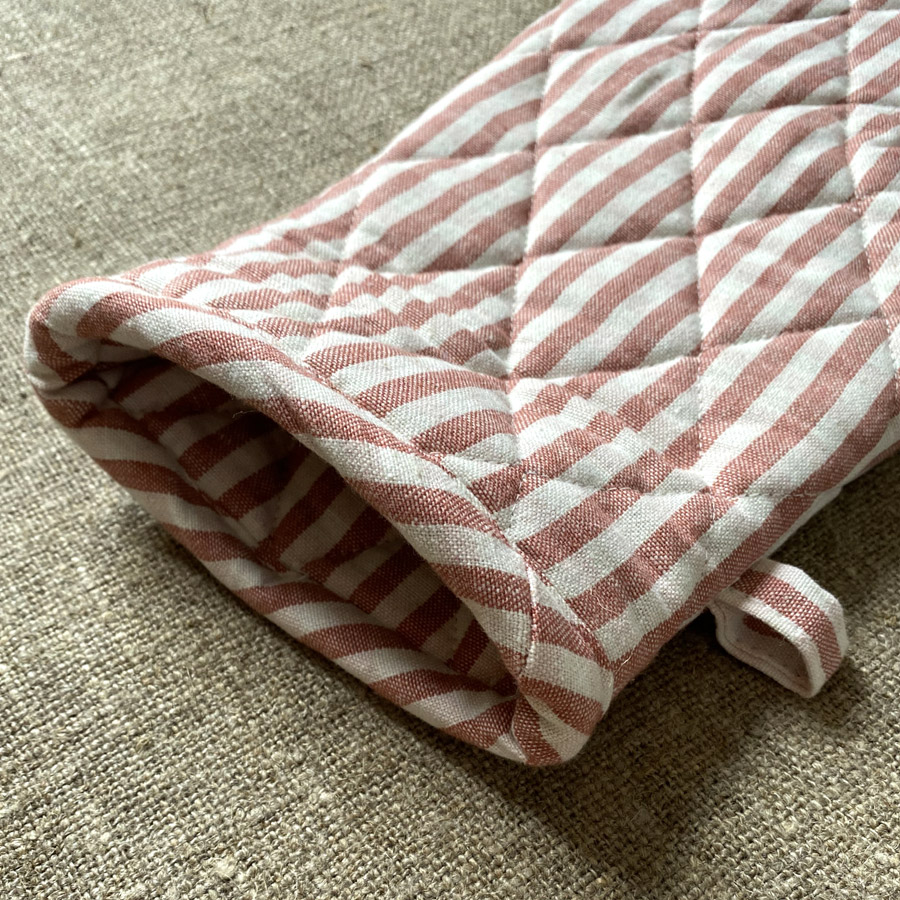 Gingham Oven Glove - Image 3
