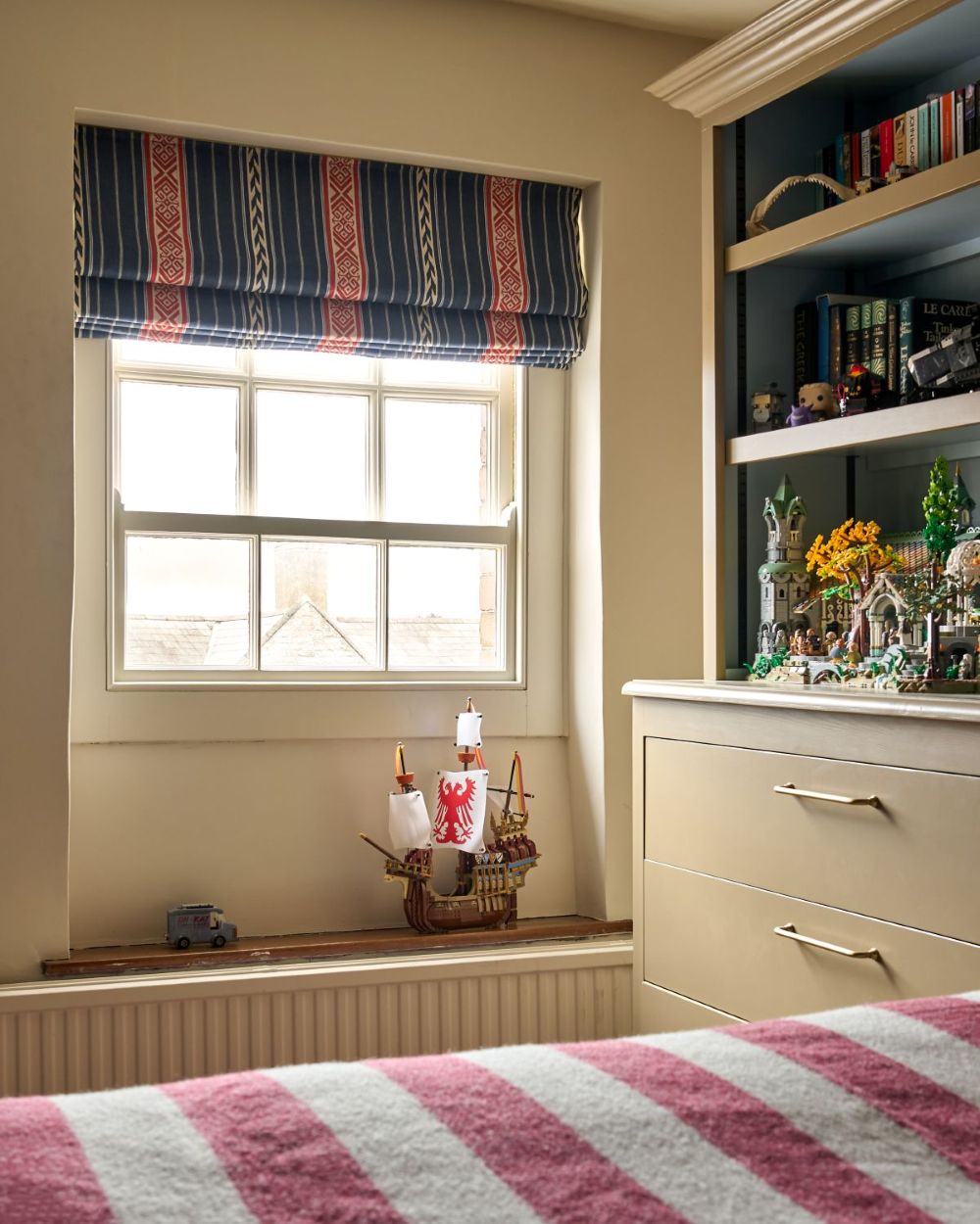 Roman Blind in Tinsmiths Fabric