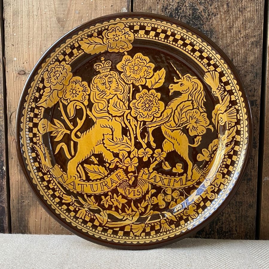 Katie B Morgan Slipware Plate - Lion and Unicorn SORKP4