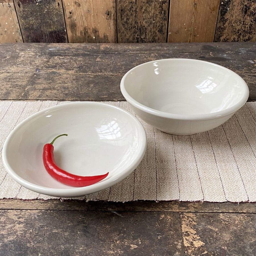 Stuart Houghton Shallow Dish - White