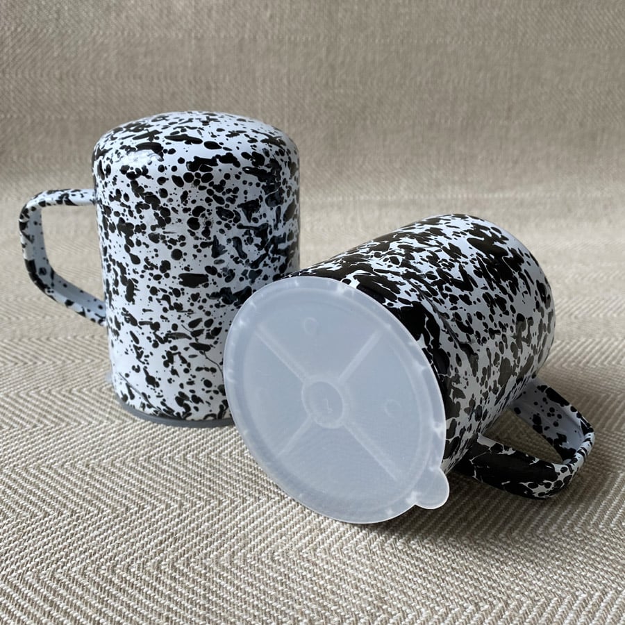 Enamelware Salt and Pepper Shaker Set - Image 3