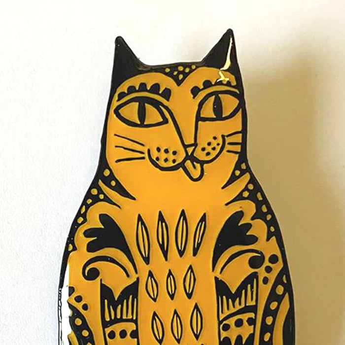Enamel Badge - Sitting Kitty - Image 2
