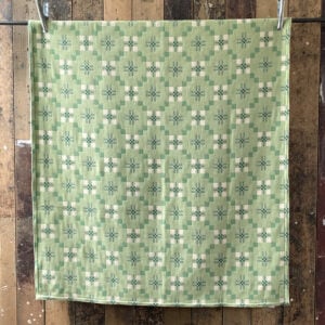 St David's Cross Welsh Throw - Deilin Green - Image 4