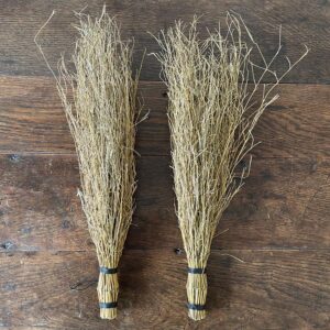 Niwaki Bamboo Hand Broom - Image 3