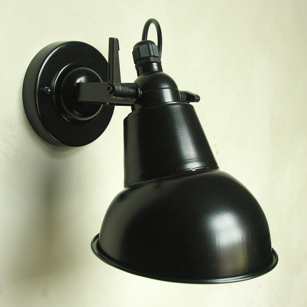 Steel Hood Lamp Black - Image 1