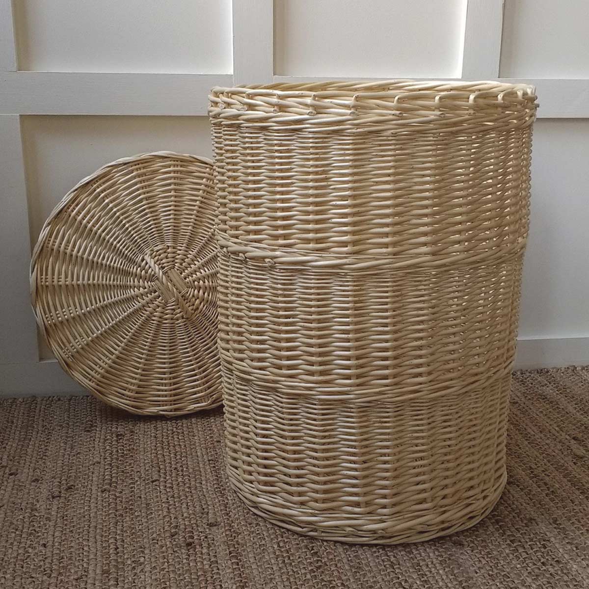 Willow Linen Basket with Lid - Image 2