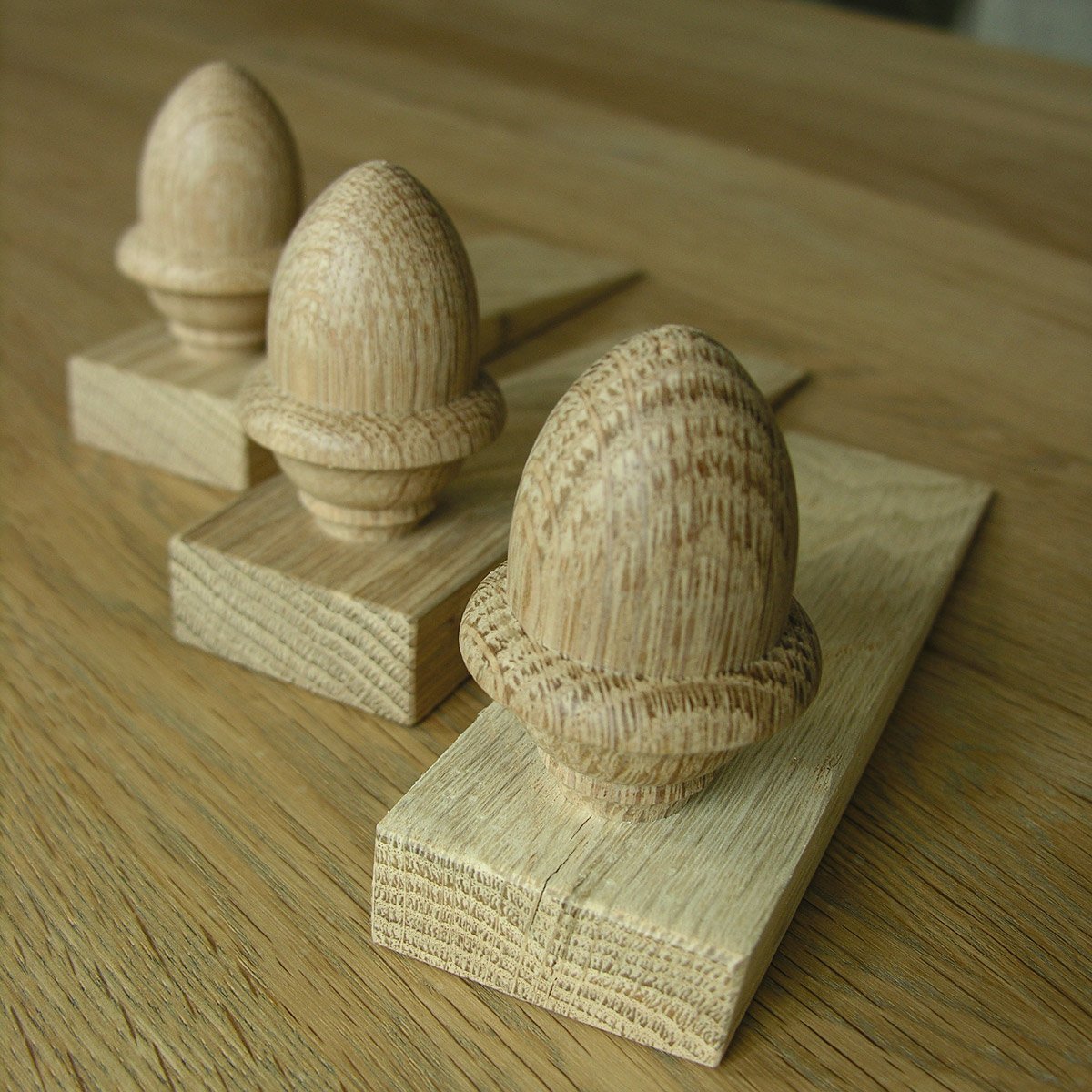 Acorn Oak Door Wedge - Image 2
