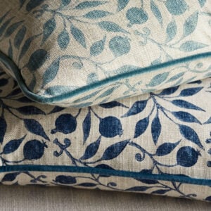 William Morris Rosehip - Indigo - Image 4