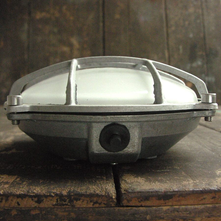 Round Bulkhead Light - Image 3