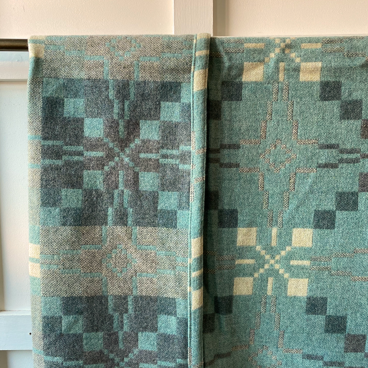 Vintage Star Welsh Throw - Seagreen - Image 4
