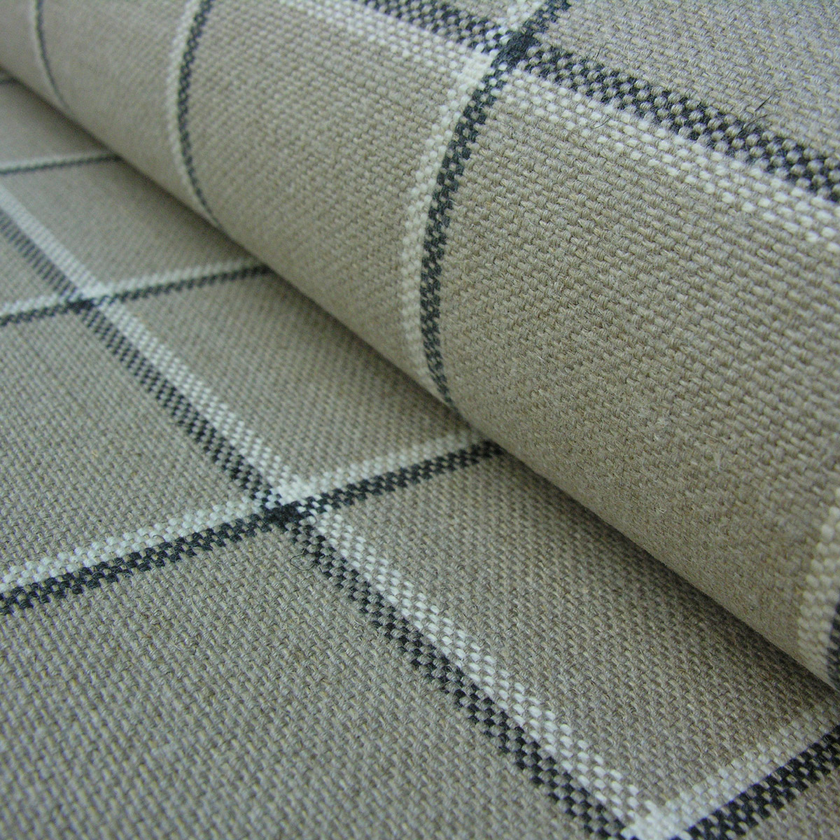 Skye Check - Black - Image 1