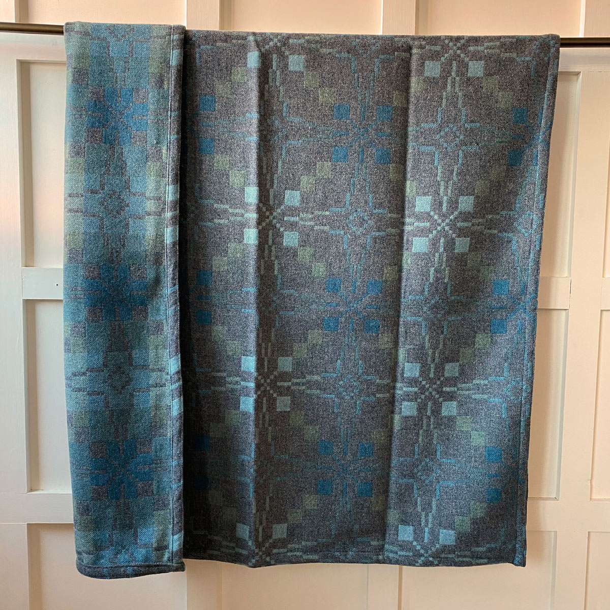 Vintage Star Welsh Throw - Slate - Image 5