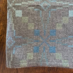 Vintage Star Welsh Throw - Slate