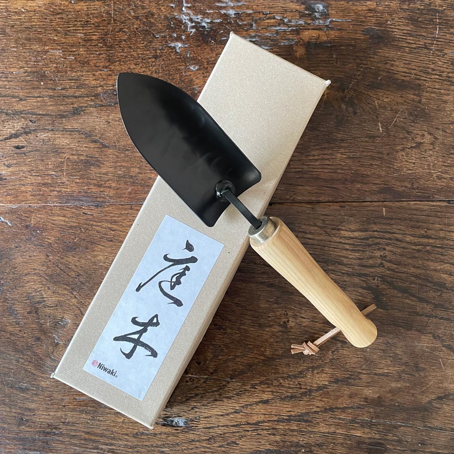 Niwaki Hand Forged Trowel - Image 5
