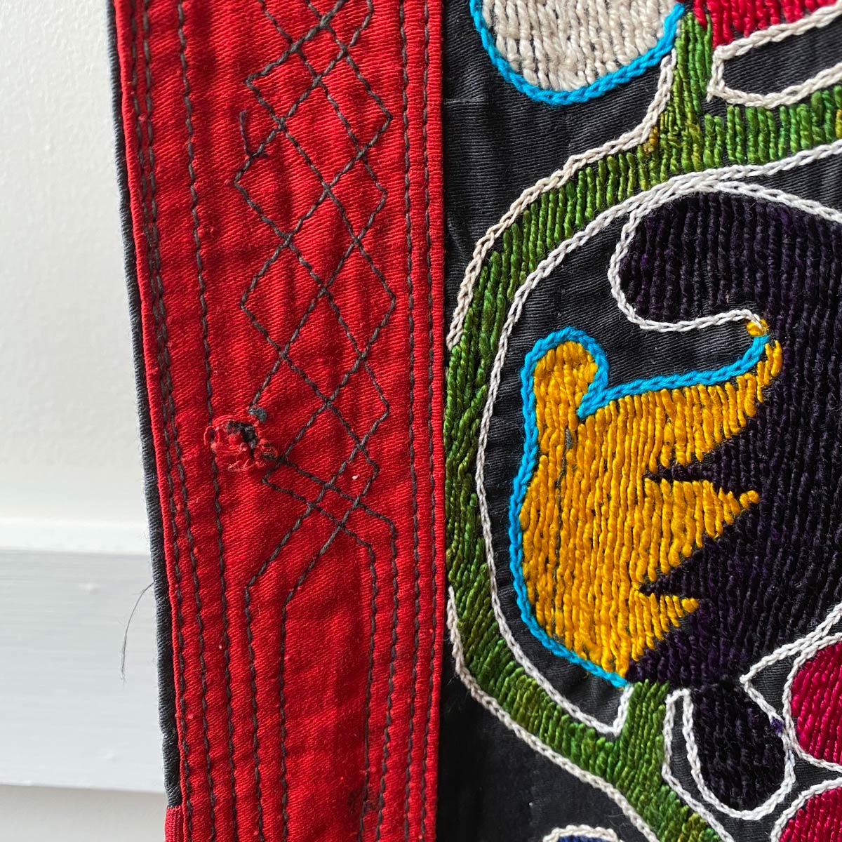 Embroidered Suzani - YASM1 - Image 4