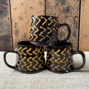 Erica Taylor Low Mug - Arrows ETM1 - Image 1