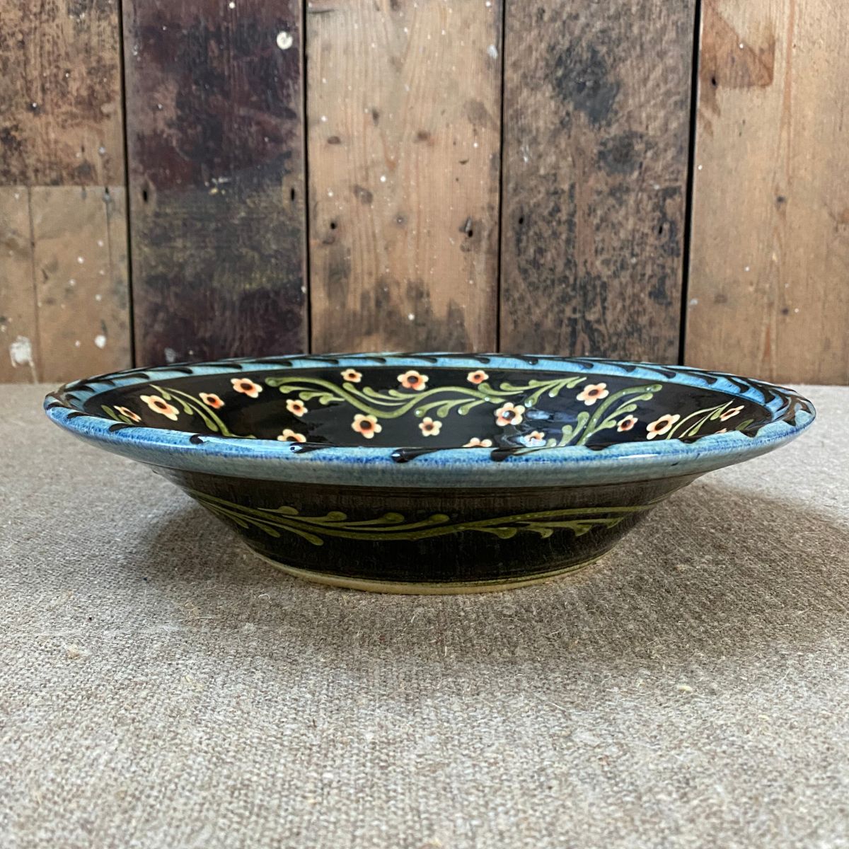 Paul Young Slipware Large Blossom Bowl PYLB2 - Image 4