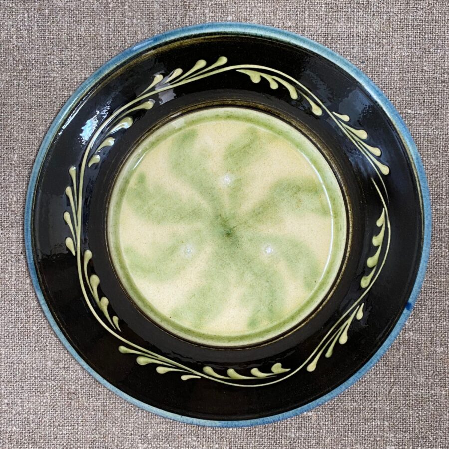 Paul Young Slipware Large Daisy Bowl PYLD3 - Image 3