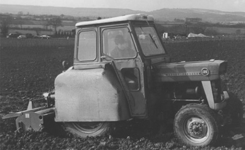 What do Fruit Growers do all Day? Tinsmiths’ Calendar Post