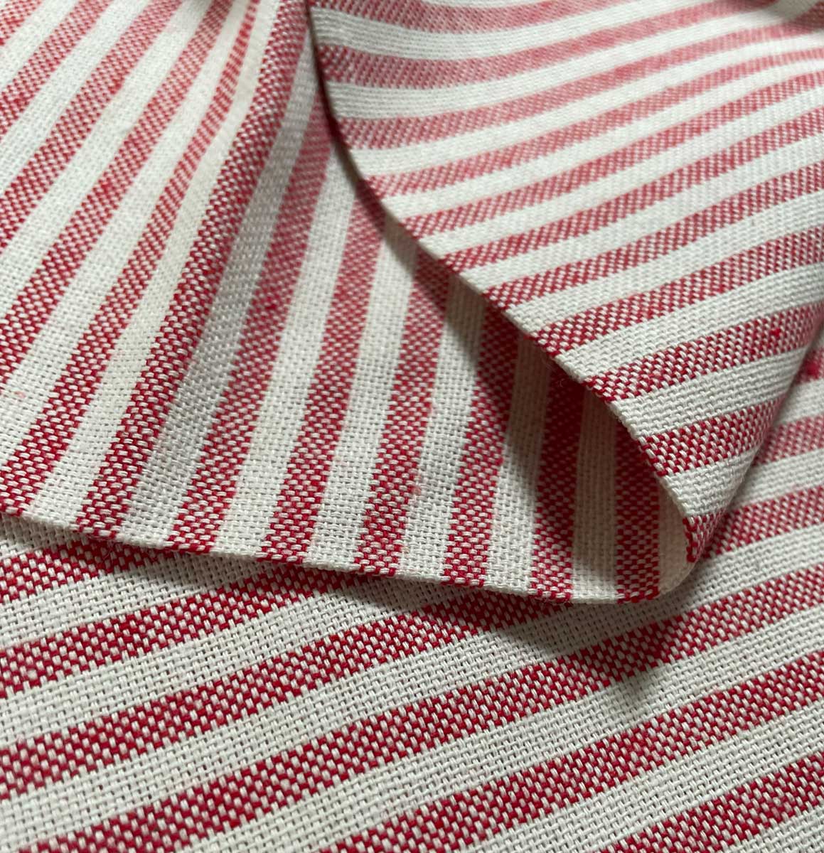 The Advantages of Extra Wide Fabrics