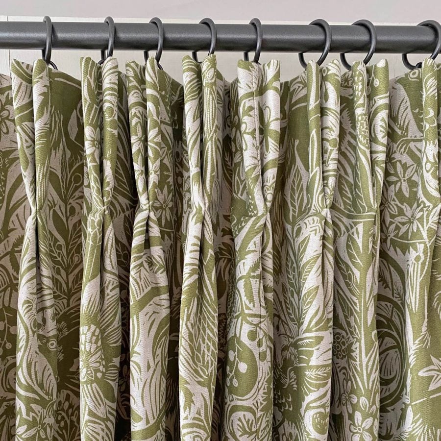 Tinsmiths Made to Measure – Handmade Curtains and Blinds