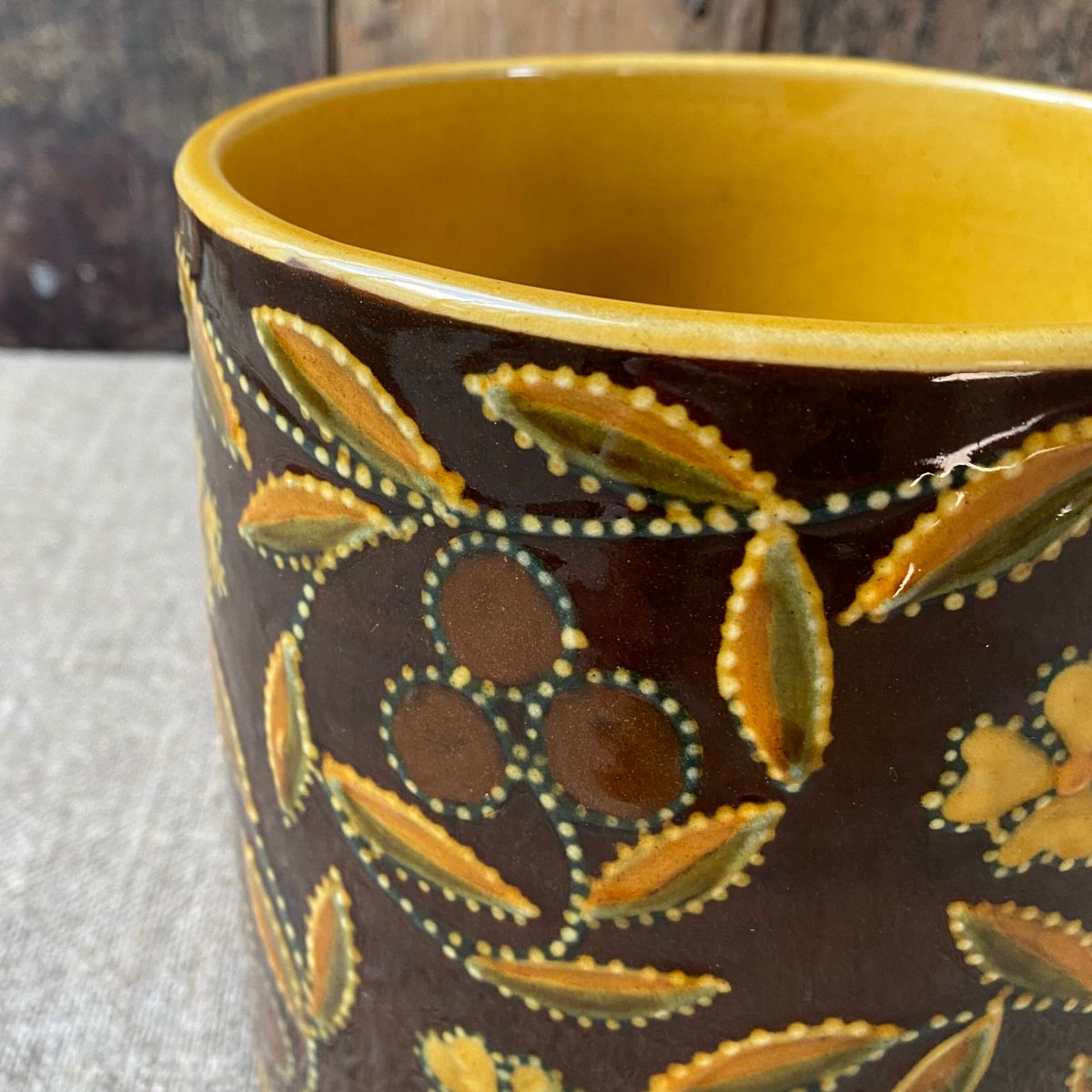 Carole Glover Slipware Ceramics Tinsmiths Ledbury