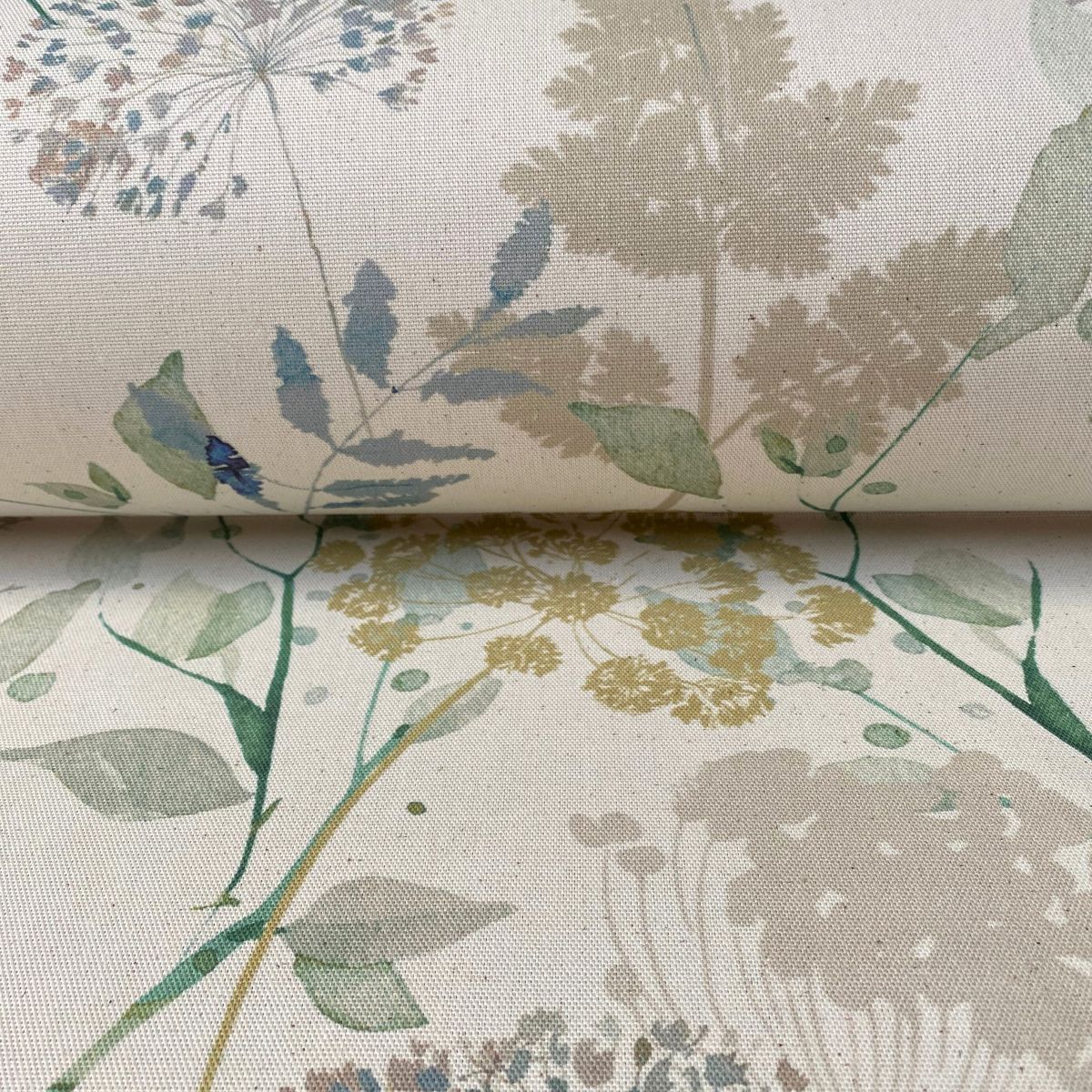 Cottage Garden Duckegg and Gold - Image 3