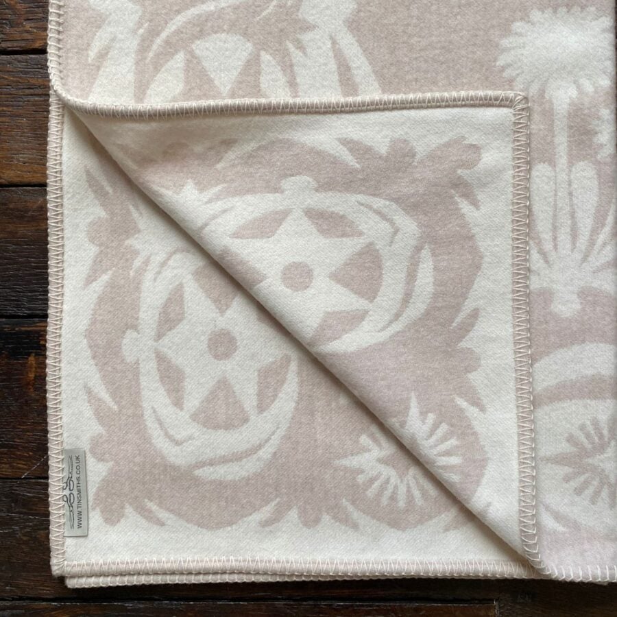 Papercut Flowers Wool Blanket Cream - Image 2