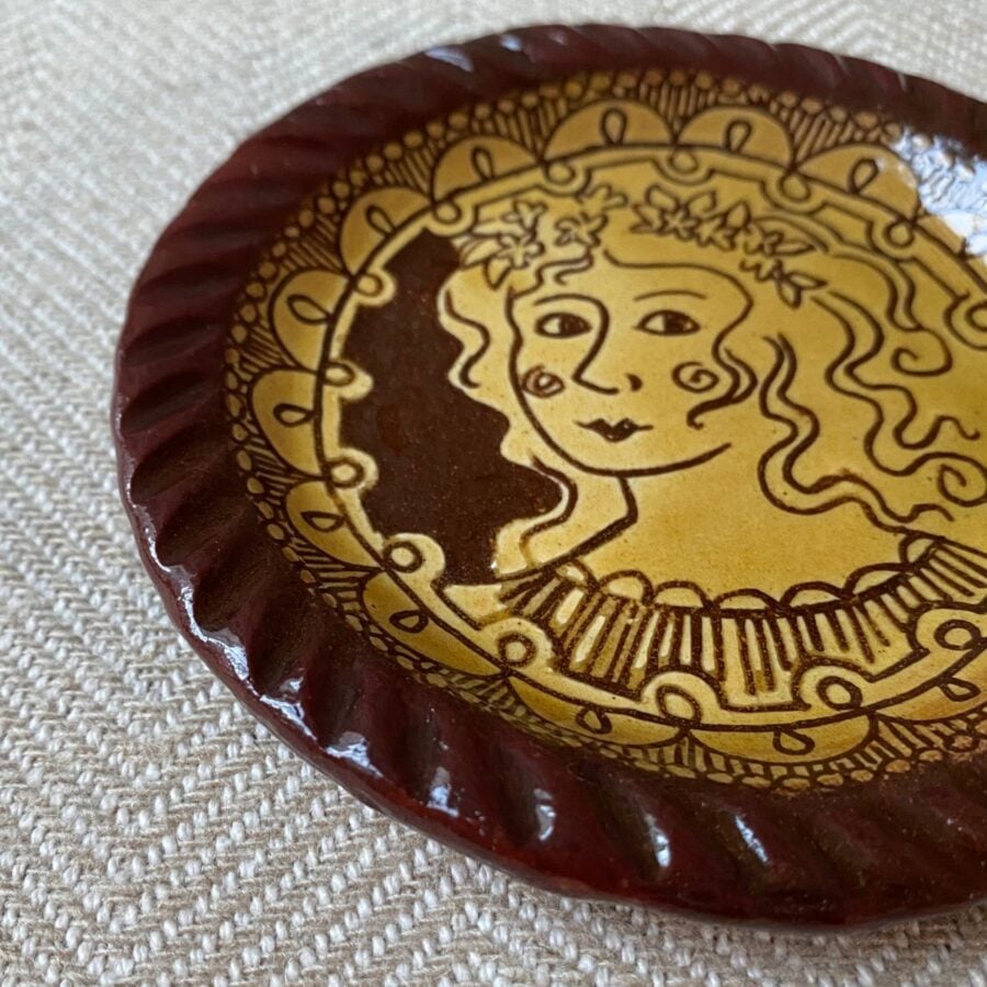 Katie B Morgan slipware dish for Tinsmiths Ledbury