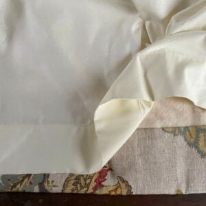 Single curtain in Yasmin Linen from Tinsmiths of Ledbury