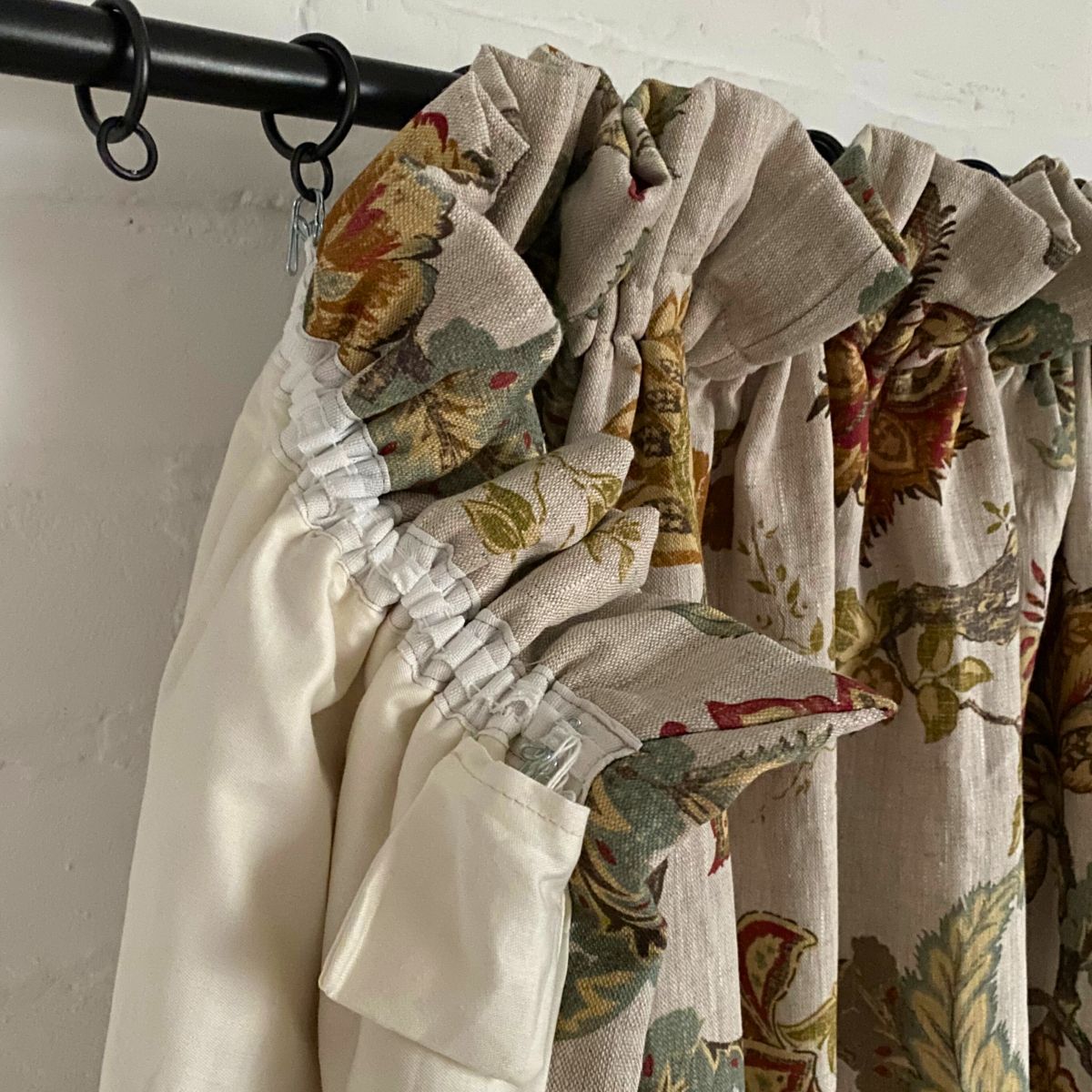 Single curtain in Yasmin Linen from Tinsmiths of Ledbury