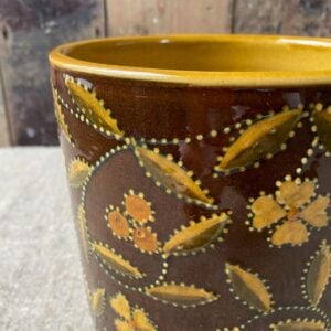 Carole Glover Slipware Utensil pot detail view