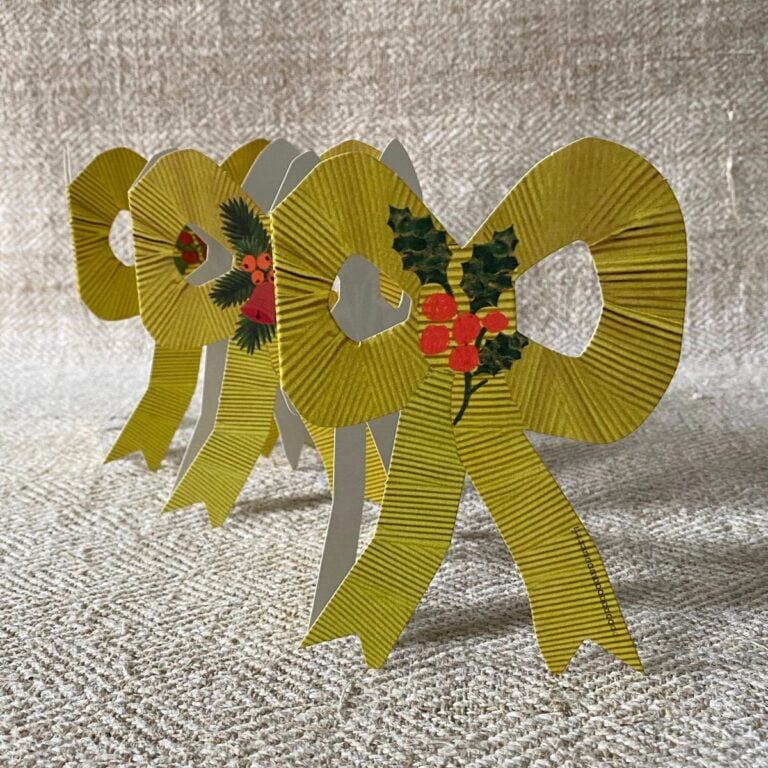 3D Concertina Folding Card Christmas Ribbons