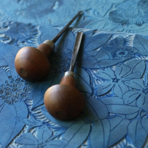 Isla Middleton Lino cutting tools