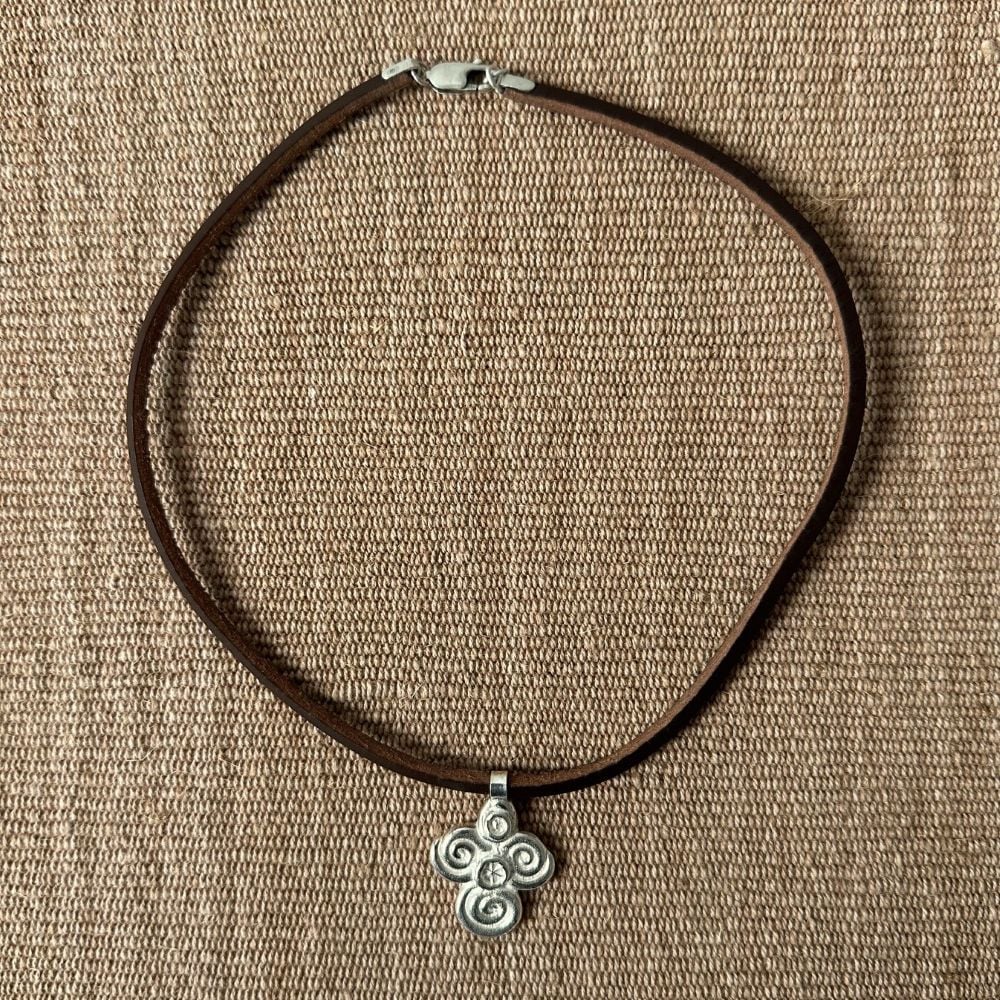 Silver Scroll Thong Necklace M6 - Image 2
