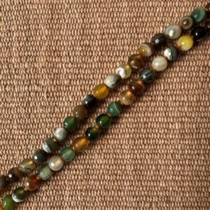 Silver arch necklace with agate beads
