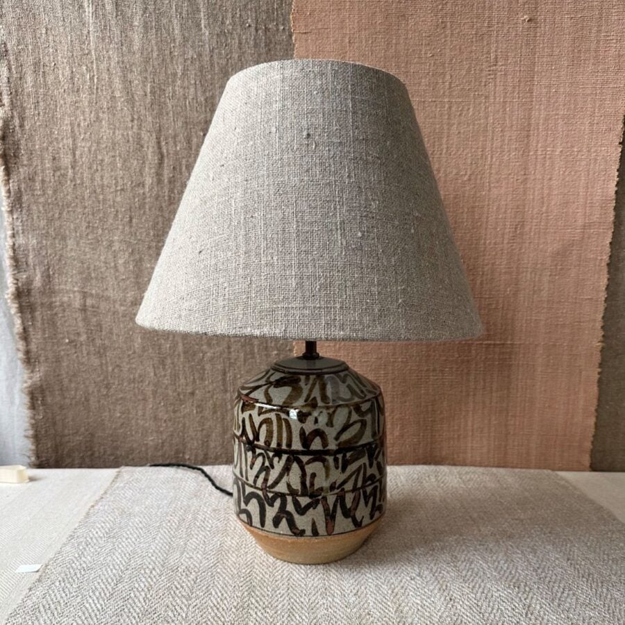 Pottery lamp with shade
