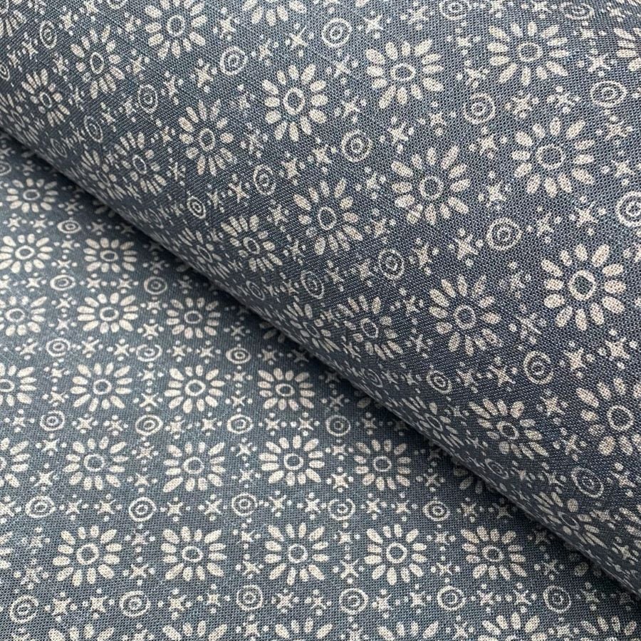 Fabric roll with INDIGO BLUE, small scale daisy pattern