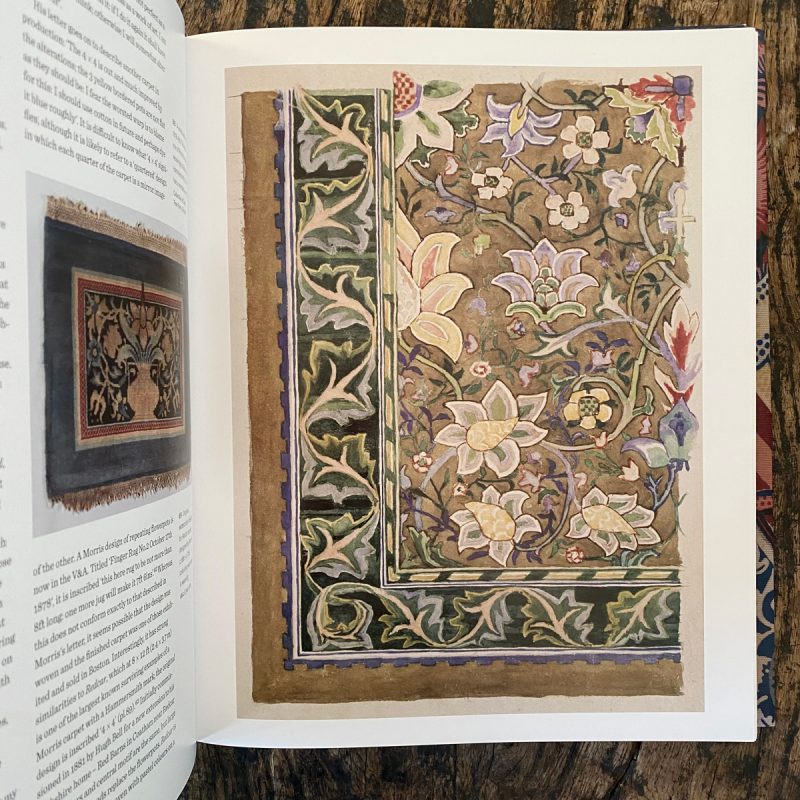 William Morris Textiles by Linda Parry