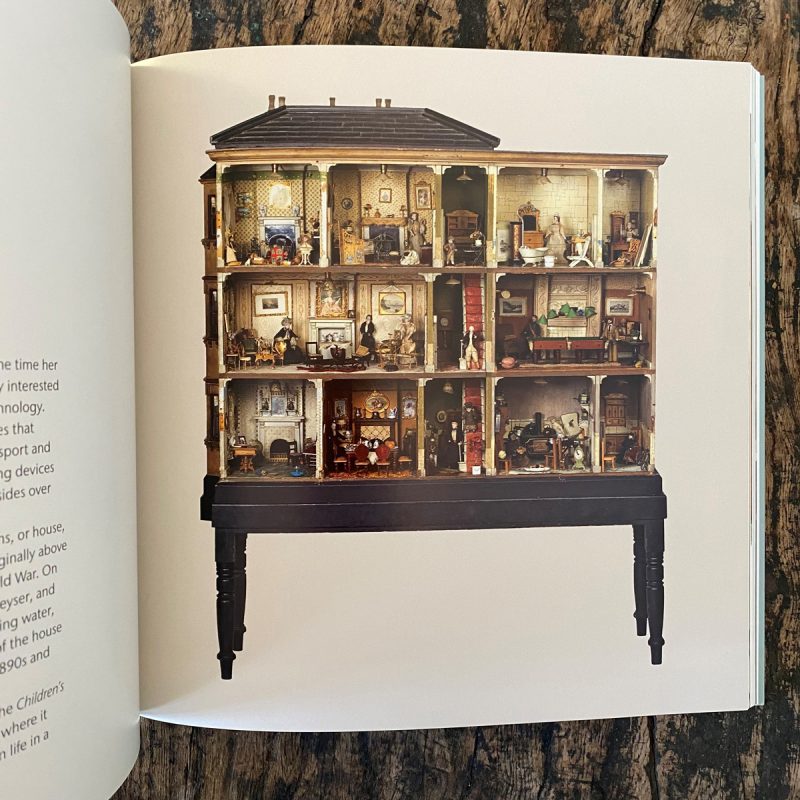 Dolls' Houses: from the V&A Museum of Childhood